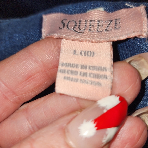 NWOT Girls Jean Jacket with color changing sequins - Picture 7 of 7